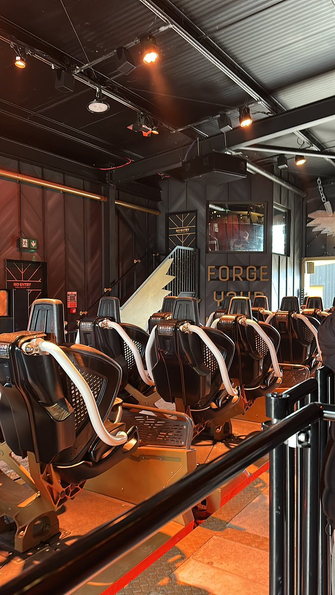 JakeDow2005's tweet photo. Currently on the 3rd breakdown today all three times we have been in the queue!!! #thorpepark #hyperia @THORPEPARK https://t.co/QuvV6yInlq