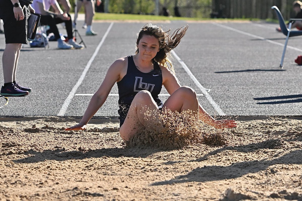 🏃🏻‍♂️CLASS OF 2025🏃🏽‍♀️
TRACK &amp; FIELD RECRUITS 

Lawrence University is still recruiting for Sprints, Horizontal Jumps and Pole Vault!😎
Looking for 3.3 GPA and above.

‼️Next Steps: Apply &amp; Fill out our questionnaire. Link in our Bio
…

#LawrenceUniversity