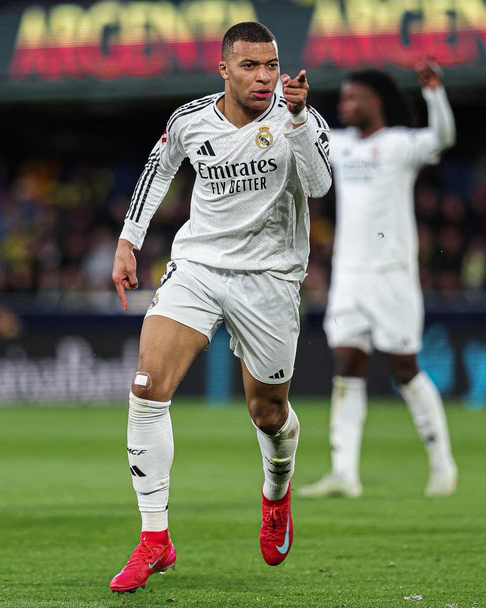realmadrid's tweet photo. 👉 @KMbappe 👈 https://t.co/7sOBfNUecb