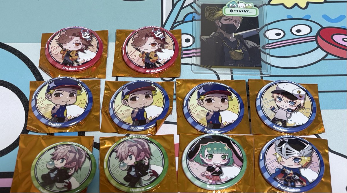 YYGYGY_'s tweet photo. 【交換・譲渡】 
crストア crazyraccoon store SD缶バッジ1・クリアカード

譲 ▶︎画像のもの

求 ▶︎ y/y 同種＞異種 or 定価+送料

詳細はALTご参照ください🙇‍♀️

郵送のみ、譲渡の場合PayPay or 銀行振込
お気軽にお声掛けください🌸 https://t.co/98hmoO0XxU