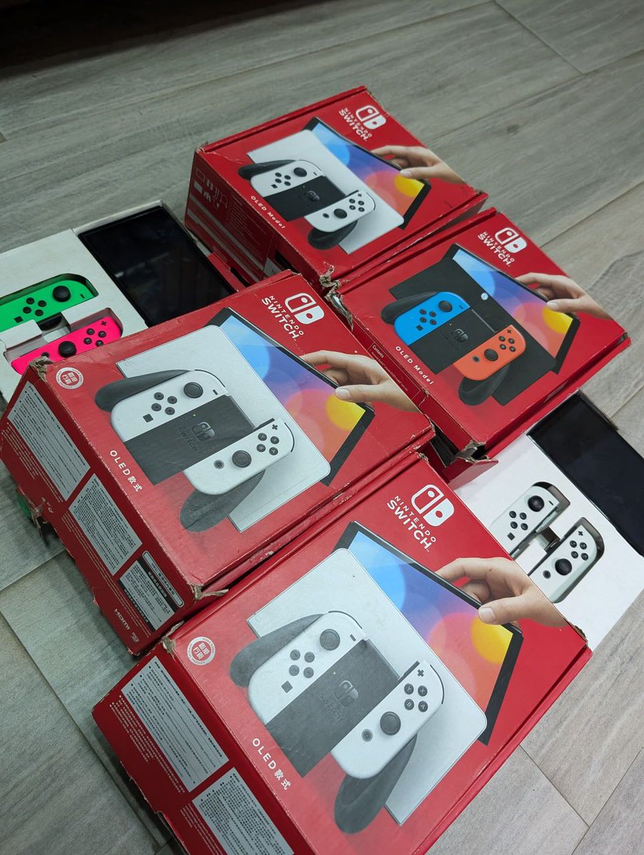 KennyDaniel13's tweet photo. 🇺🇸Nintendo Switch OLED|fc 25 + 16Games Installed|Full Accessories| *660k*
FC25
GTA
MORTAL KOMBAT 
BATMAN
ASSASSINS CREED
BEACH BUGGY RACING
SNIPER ELITE 4
CARS 3 DRIVEN TO WIN
L.A. NOIRA
PRINCE OF PERSIA
SAMURAI JACK
WOLFENSLEIN 11
WORLD WAR
THE WITCHER  WILD HUNT
RESIDENT EVIL https://t.co/cWVR2W18oJ
