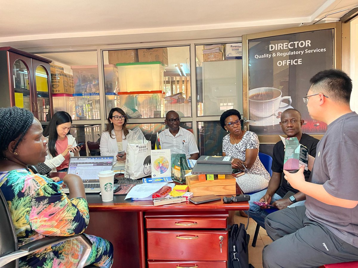kimcocoffee's tweet photo. What a #friutfulweek!  Our CEO Martha Wandera together with her fellow Board Members #UgandaCoffeeRoastersAssociation met with Ms. Nancy Huang, President of Qingdao Sino-Africa Business Council, to discuss exciting opportunities for promoting Uganda's #valueaddedcoffee in China https://t.co/9CY8zUJ6Lc