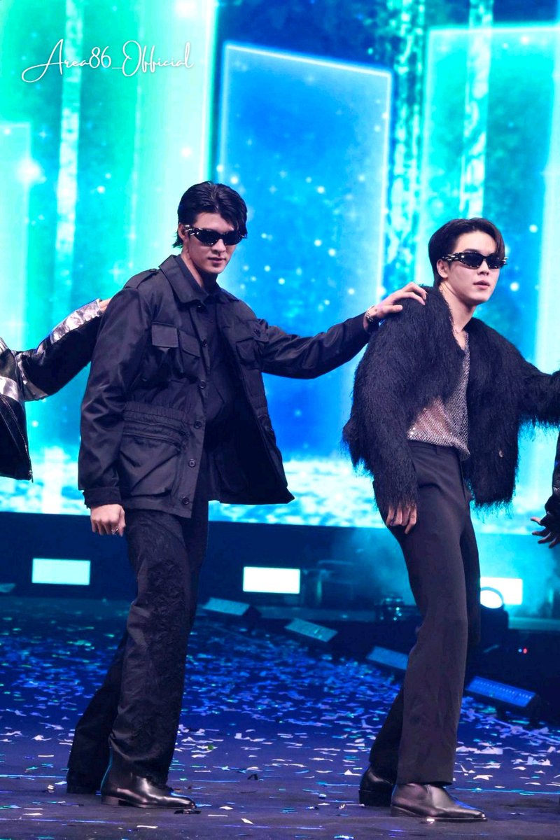 ขอบคุณแฟน ๆ ที่มาเจอกับมีนปิงในวันนี้นะคะ โชว์สนุกสุดจึ้งทุกโชว์ ขอบคุณแขกรับเชิญทุกท่าน คุณโบว์ เมลดา, คุณริว วชิรวิชญ์, วงแอทลาส, คุณกันกัน, คุณจั๊มและคุณเซฟ ที่มาร่วมมอบความสนุกและความสุขให้กับชาว #Area86 🙏

#MEENPINGnowandforever
#Meennicha8 #PingKrittanun #MeenPing #มีนปิง