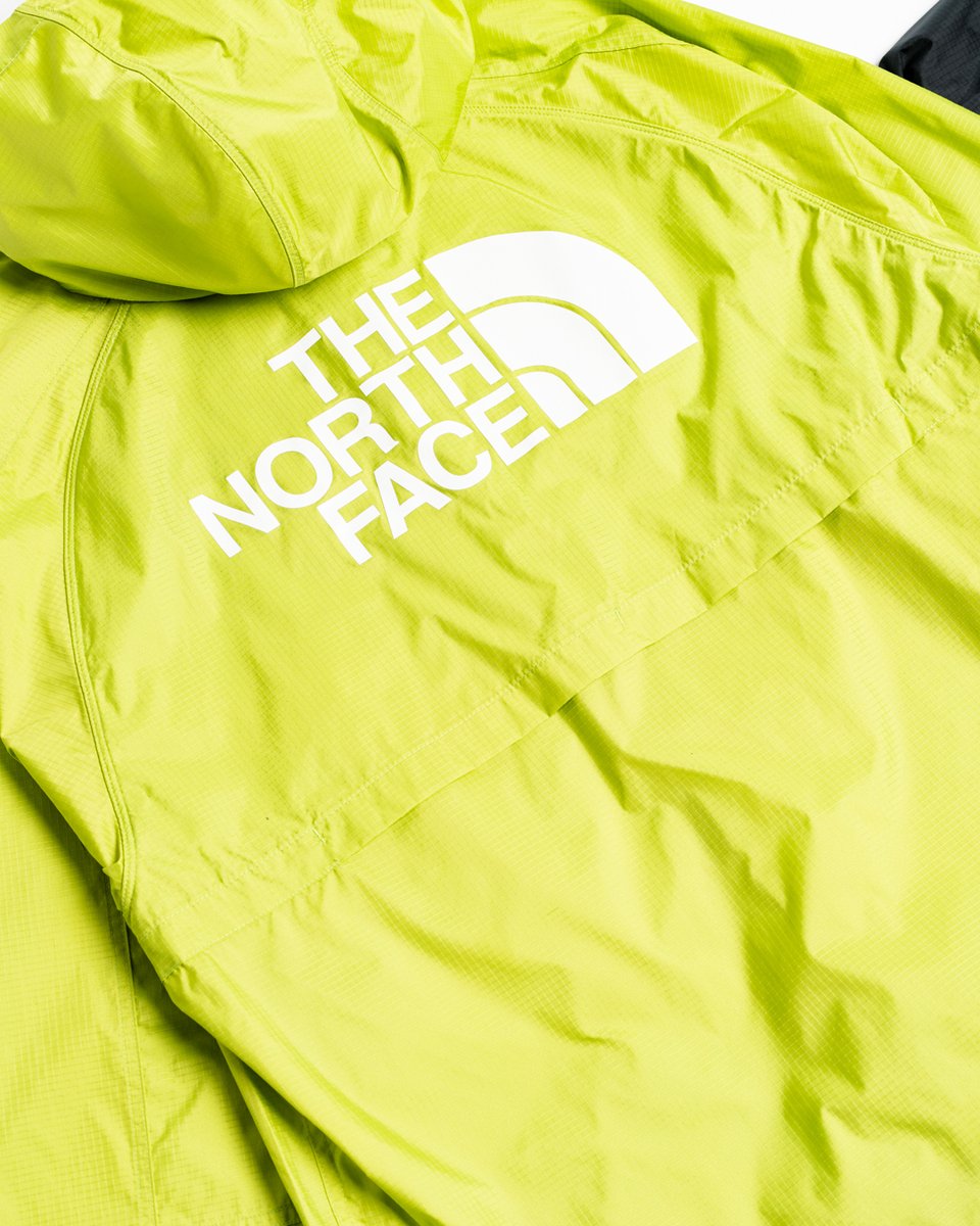 AFEWSTORE's tweet image. SHOP LINK ➡️ l8r.it/PryE

The NSE Wind Track Jacket from The North Face delivers lightweight protection with a classic edge.

#NeverStopExploring #TheNorthFace