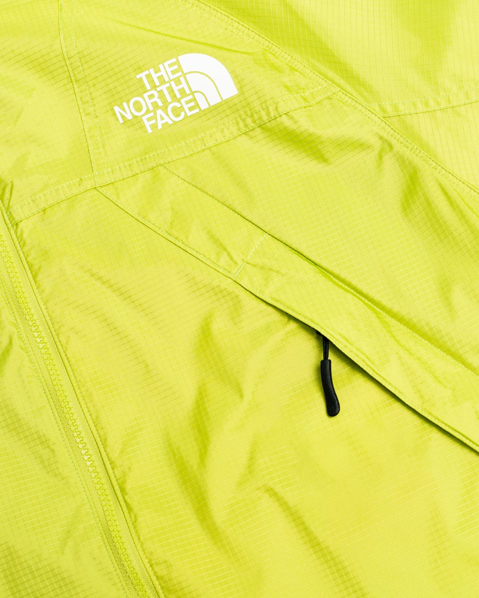 AFEWSTORE's tweet image. SHOP LINK ➡️ l8r.it/PryE

The NSE Wind Track Jacket from The North Face delivers lightweight protection with a classic edge.

#NeverStopExploring #TheNorthFace
