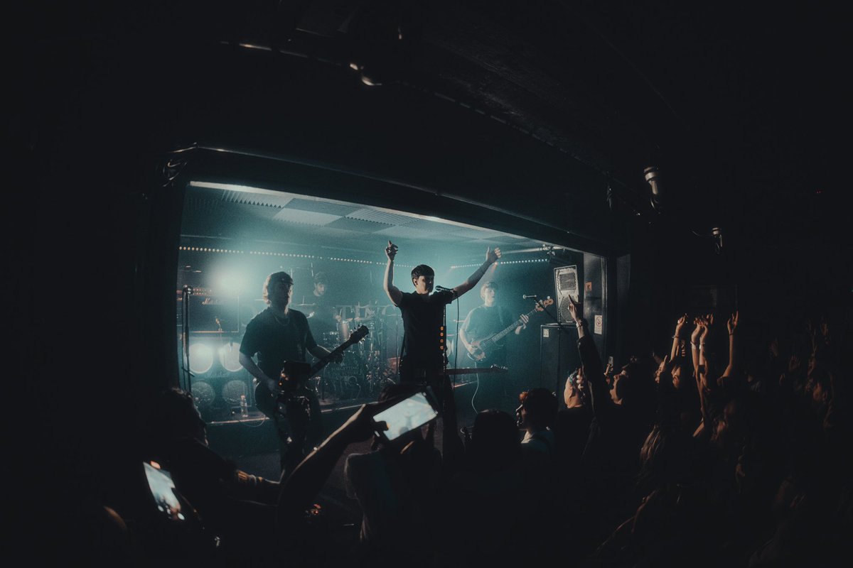 Aberdeen…. You are WILD…. Thank all for making that one so special. Truly a second home for us! PACKED OUT from start to finish. You brought that energy🔥🖤