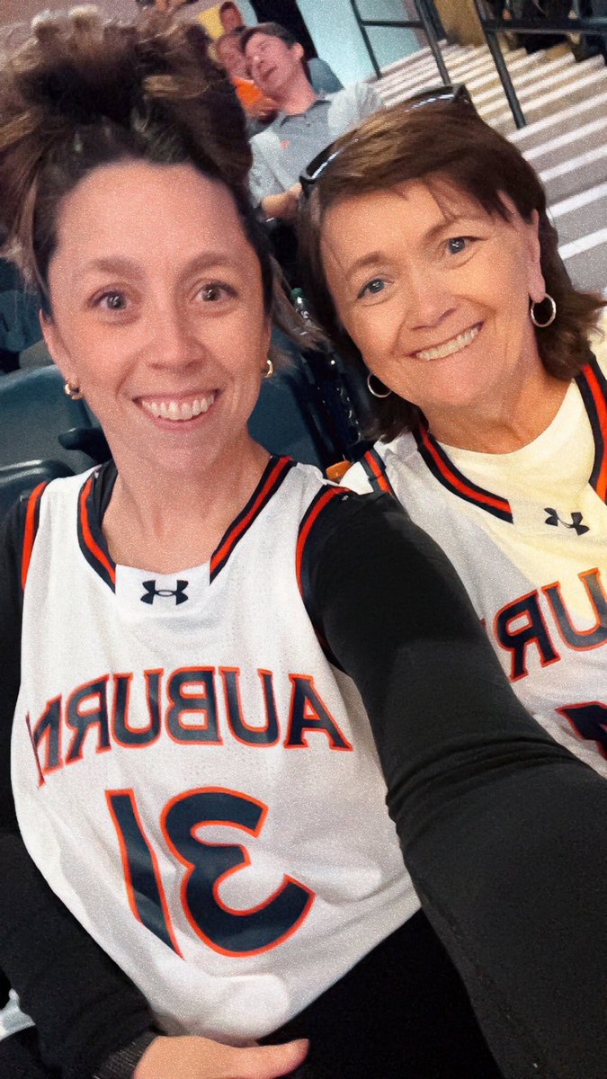 Martin051813's tweet photo. Always a good time with mom at the SEC. Looking forward to watching more @AuburnMBB this month. War Eagle always 🏀💙 https://t.co/JcCwZrCXLr