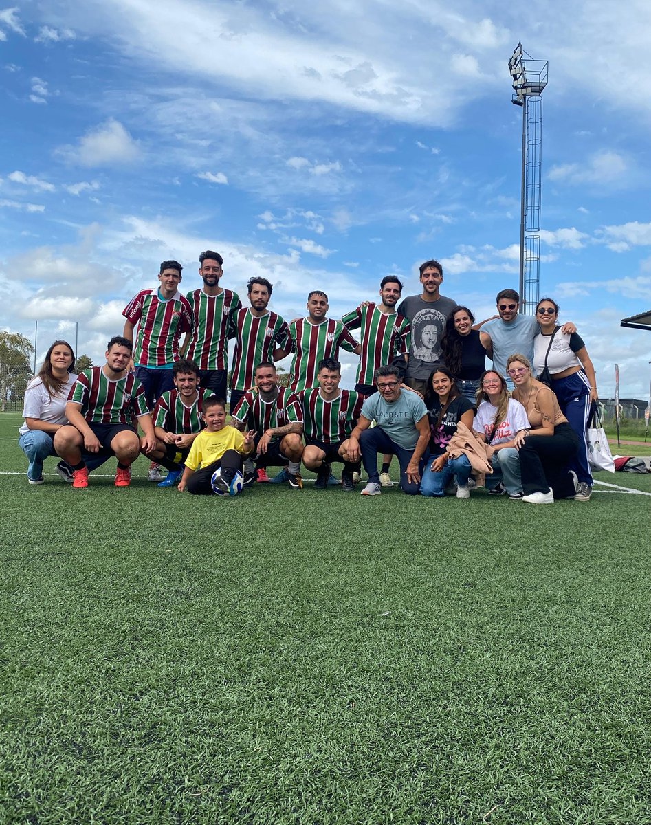 moreescobar's tweet photo. Fútbol champagne? Naaa, fútbol CAVIAAAAR! #LosGuaymaFC
Cuando nos honras con tu presencia @nhbasilotta ? https://t.co/CCjy17ueRV