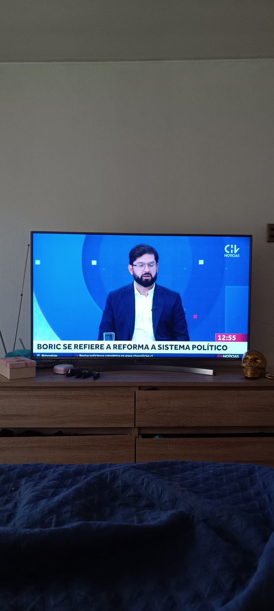 marcelocerdam's tweet photo. Presi @GabrielBoric muy buena su entrevista. PERIODISTAS CUESTIONAN y preguntan sin información. @rafa_C @chvnoticias https://t.co/3tvEy4hCkv