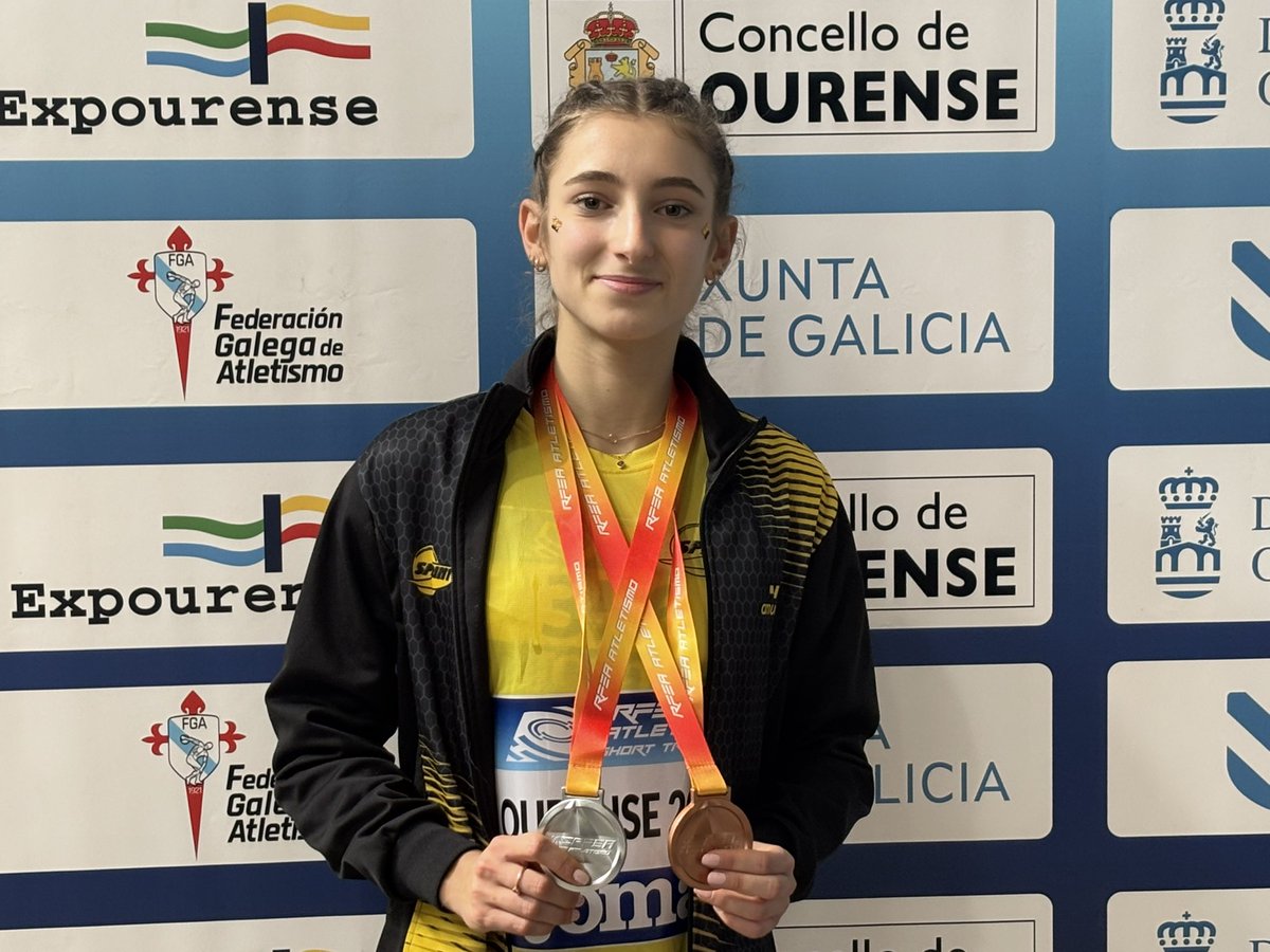 Medalla 🥈 en 300m lisos y medalla 🥉 en 60m vallas 🇪🇸 #CEatletismoSub16ST Grande Daniela González Ros!!!!!!