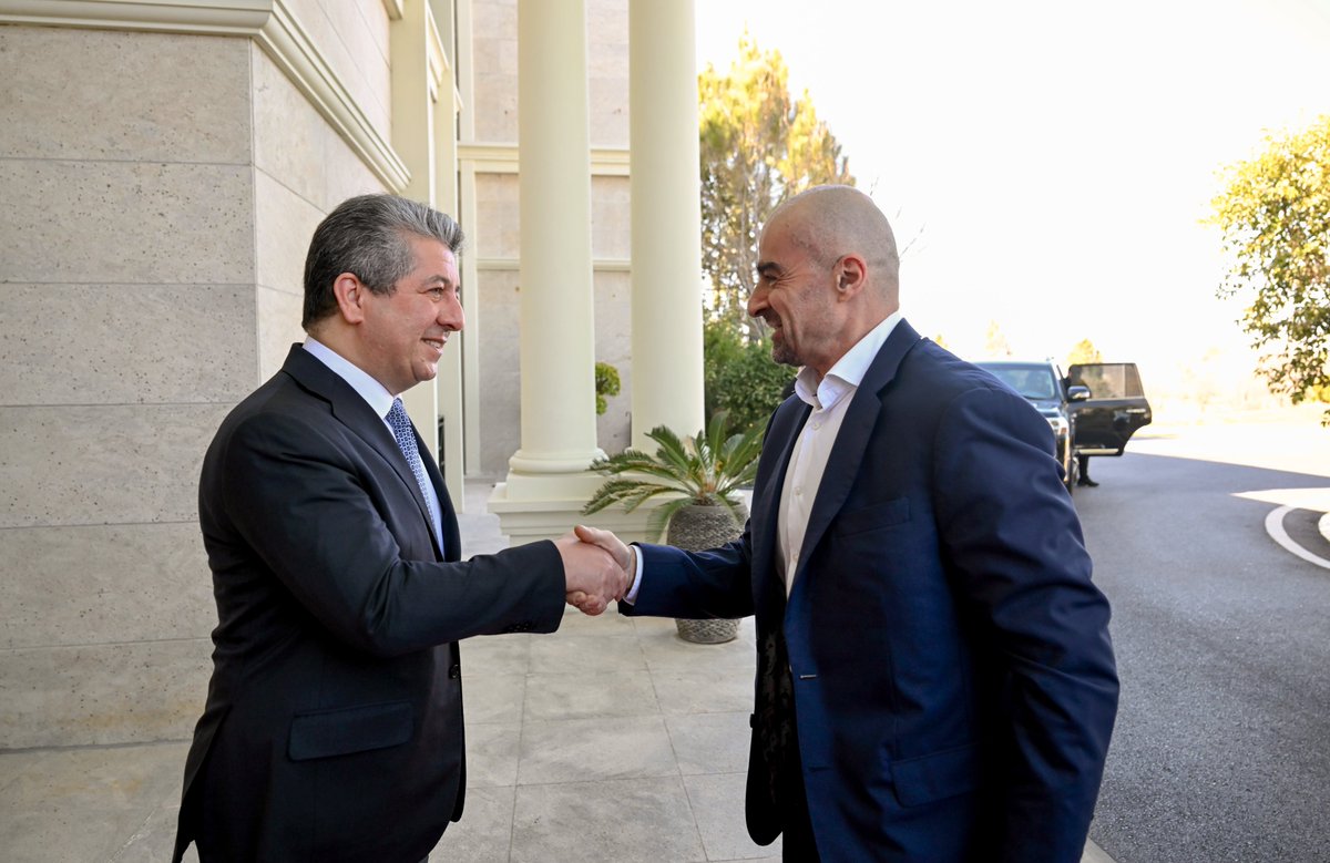 ئەمڕۆ پێشوازیمان لە بەڕێز بافڵ تاڵەبانی کرد و گفتوگۆمان لەبارەی هەنگاو و ڕێکارەکانی پێکهێنانی کابینەی دەیەمی حکومەتی هەرێمی کوردستان کرد. هەردوولا کۆبوونەوەکانمان بە ئەرێنی هەڵسەنگاند و هاوڕابووین لە سەر گرنگیی پێکهێنانی حکومەتێکی بەهێز و یەکگرتوو و خزمەتگوزار.