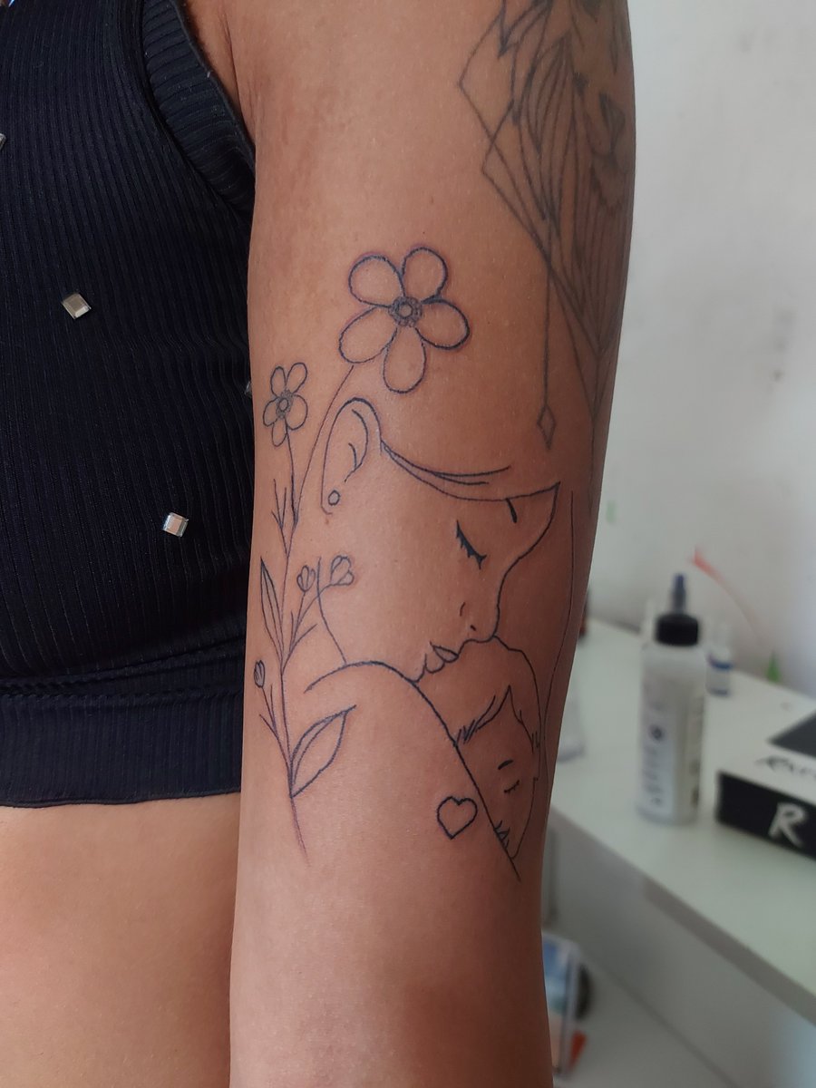 CelleOfici's tweet photo. +4 pra conta, final do mês tem mais 2🤭🫶🏼
Art com @iamdaniel (insta) https://t.co/Wivb4hAumC