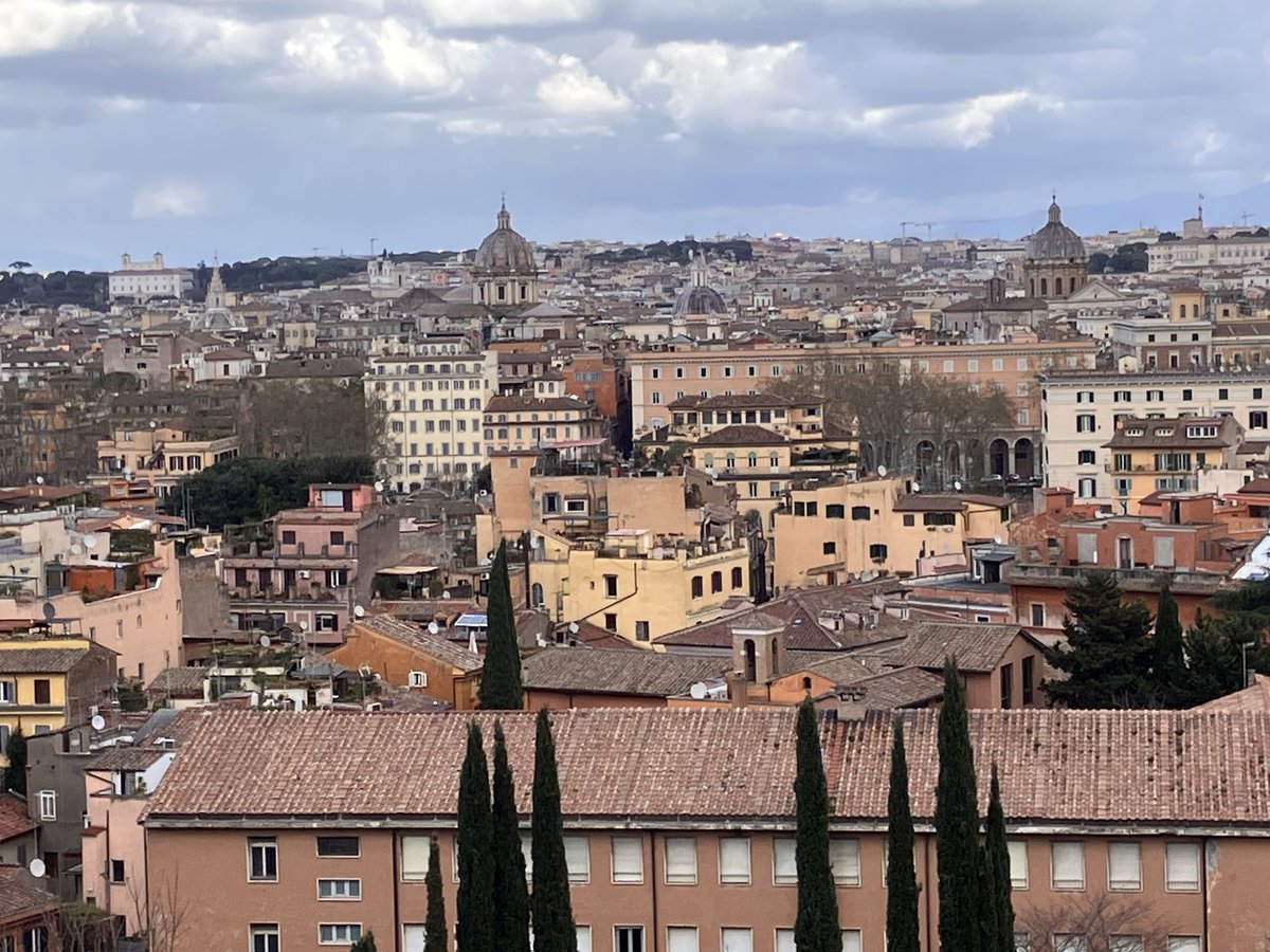 SJA_McC's tweet photo. Untraditional Daily Constitutional 🇮🇹 

Walked to Garibaldi’s Memorial through a beautiful park &amp; cam across this wonderful viewing site of Rome &amp; the surrounding countryside. 

Broke 100,000 steps for the visit today!

Now for the Cup Final in a nearby Irish bar!🤓

#ILoveRoma❤️ https://t.co/oRw3zkNCOk