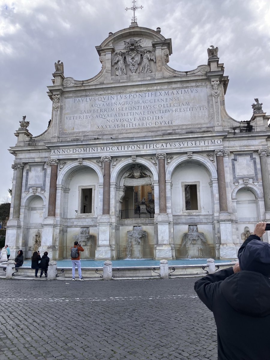SJA_McC's tweet photo. Untraditional Daily Constitutional 🇮🇹 

Walked to Garibaldi’s Memorial through a beautiful park &amp; cam across this wonderful viewing site of Rome &amp; the surrounding countryside. 

Broke 100,000 steps for the visit today!

Now for the Cup Final in a nearby Irish bar!🤓

#ILoveRoma❤️ https://t.co/oRw3zkNCOk