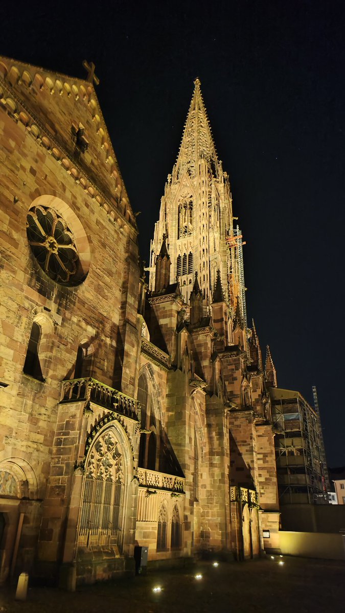 AndreasMolch's tweet photo. @SecretFire79 Freiburg Cathedral (Germany), Minster of Our Lady https://t.co/YkC2m8YFWt