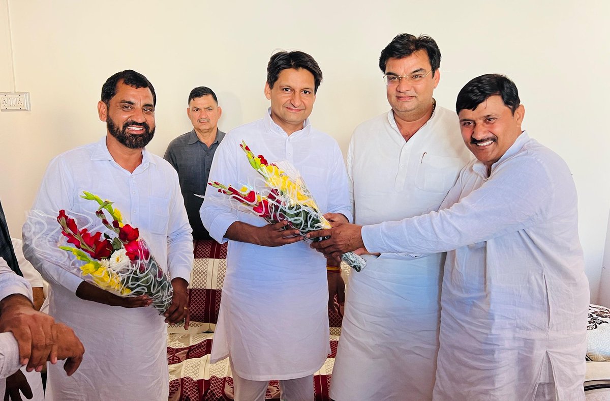 DeependerSHooda's tweet photo. आज अपने लोकसभा क्षेत्र के पारिवारिक साथियों के सुख-दुःख में। https://t.co/OWqaYY1bBl