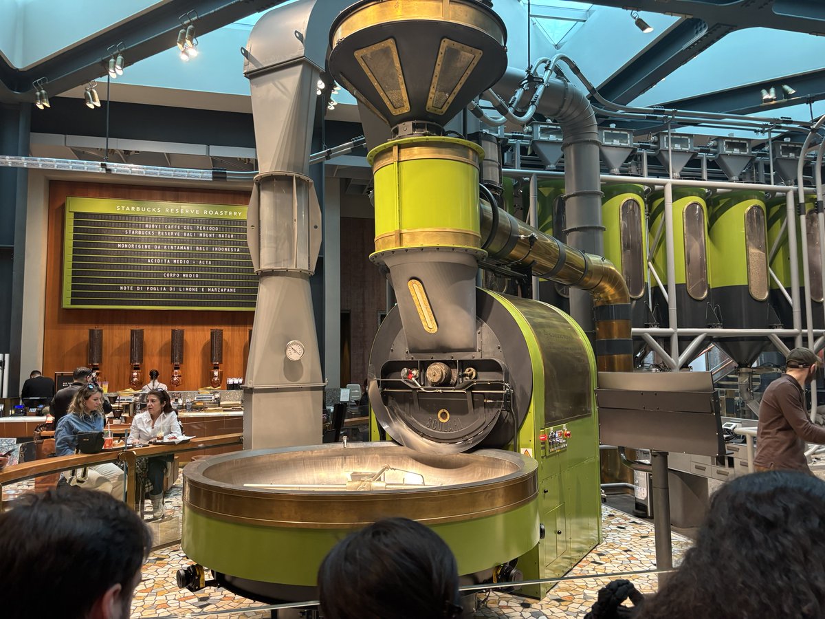1mapea's tweet photo. 実は東京のロースタリーも行ったことがないので初です☕️ https://t.co/LlNrGjEzDw