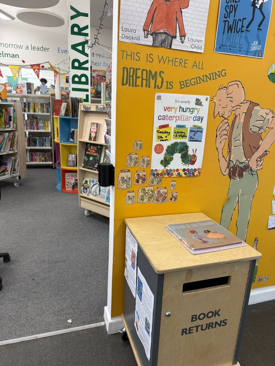FionaChandu's tweet photo. After school fun in the library courtesy of @readingagency and @puffinbooksuk . It’s officially The Hungry Caterpillar day on March 20th but as I’m not in that day we had to improvise. Fun times! 🍎🍐🍓🍰🍦🥒🧀🌭🍭🥧🧁🍉🍃🐛🦋#TheVeryHungryCaterpillar https://t.co/Wa9VOcTIQQ