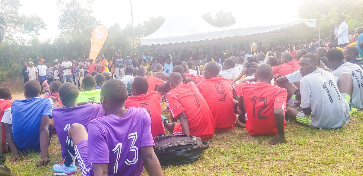CountryRadio87's tweet photo. Full-Time:

Rwabugumi Boda boda CUP Tournament, Rubabo Constituency.

Group B matches. (Kebisoni sub County).

*KARUHEMBE 1- 2 MABANGA 
NYIBIINGO 3- 0 KYIGIRO*.

We will keep you posted...
#CountryFmUpdates #CountryFmSports https://t.co/SltCBMHuSw