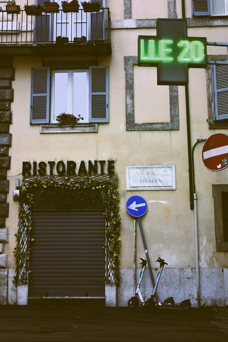 643photography's tweet photo. Food this way - Rome https://t.co/1tfp2VzIWr