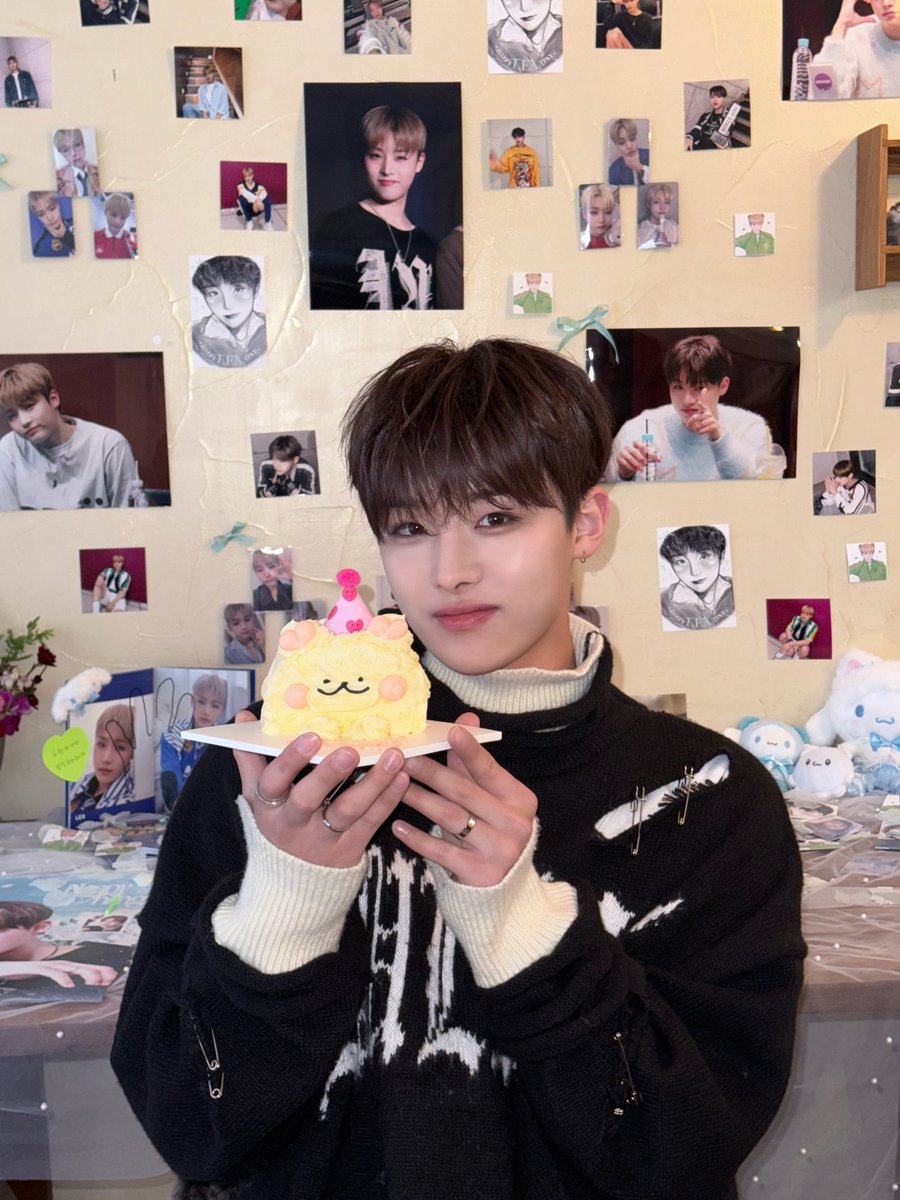 XODIAC_MEMBERS's tweet photo. [#렉스]

쏘블리 덕분에 최고의 생일
2025년도 행복해요 !!💚
행복을 줘서 고마워 🫶

#XODIAC #소디엑 #LEX #렉스 https://t.co/k6BxnHaDJa