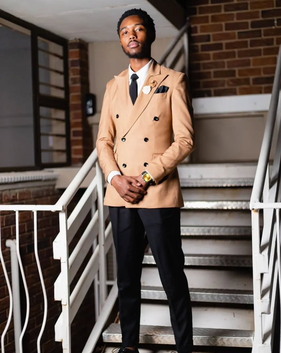 PhumlaniRSA's tweet photo. You're loved king god bless😍 👑 
#sweetguluva #BBMzansi https://t.co/HxbEDElH9k