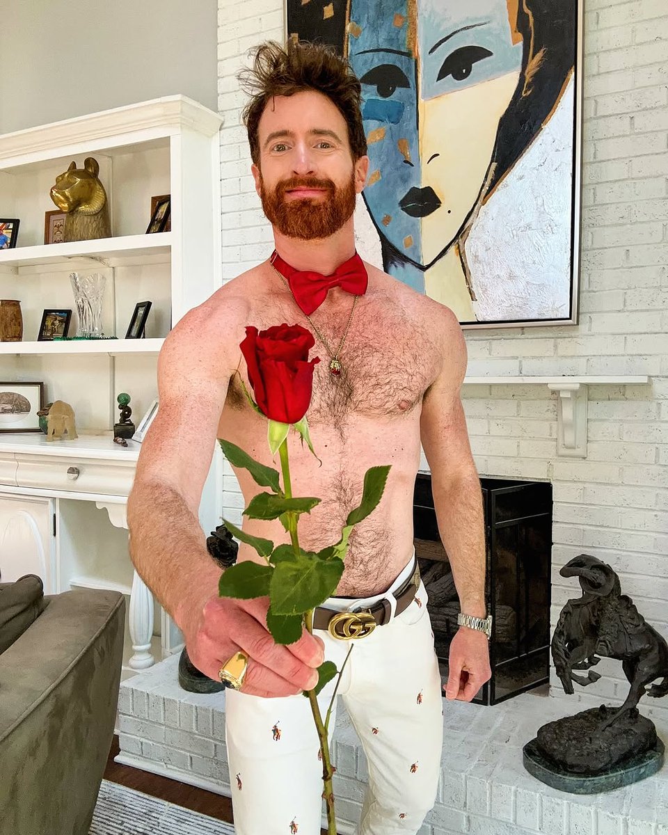 AlexanderK38370's tweet photo. Single gay looking for serious relationship 💕💯🌈🌈🌈❤🐶💘💘 https://t.co/qL8N0xKZR8