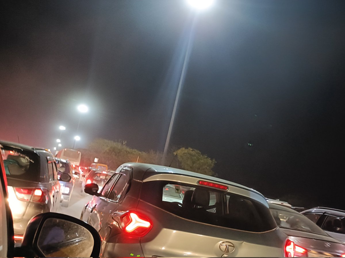 For what we are paying the toll when the toll collection  booths itself are causing 1 hr traffic congestions. <a href="/nitin_gadkari/">Nitin Gadkari</a> Yamuna Expressway