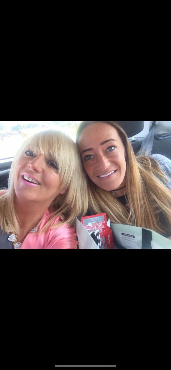 Michell82480711's tweet photo. My wee sister who passed away in October x 💙❤️ she was with us today x https://t.co/K8xTUjeV3M