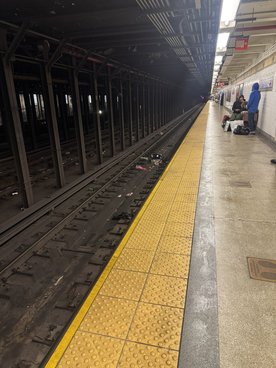 CallMeDarky11's tweet photo. @MTA @LIRR What’s up with this? Again why am I paying this money for poor services and crack and meth heads all around at E 110 (6) station fix it! How do you people think this crap is acceptable? Kick those people out of the damn system. https://t.co/DEdy6kP8BE
