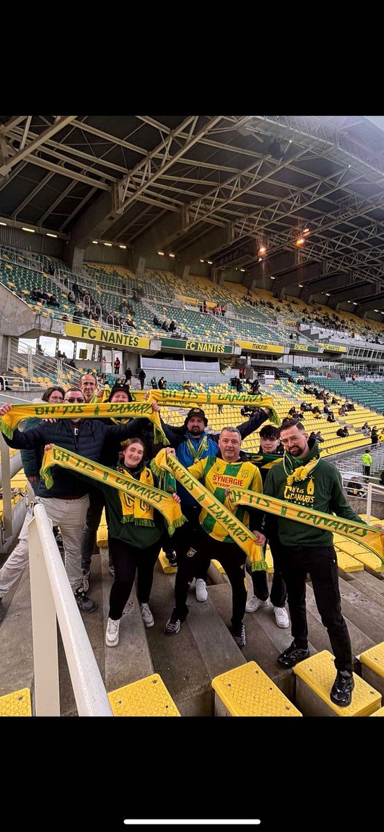 chtis_canaris's tweet photo. Dans l'attente de celle à face à la dissolution des groupes ultras, victoire importante à domicile ! 🔰 Soutien à la BL ! #Ensemble  #FCNLOSC #NantesEnNord https://t.co/VrkheCYBh3