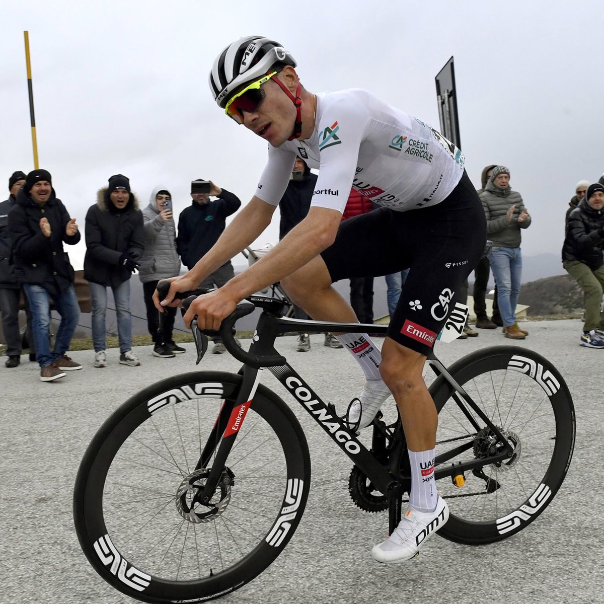 mauro_scovenna's tweet image. Vamosssss Ayusoooo 🔱🏁🚲🥂
#Dmtcycling 🚲👋
#TirrenoAdriatico25🔱🏁