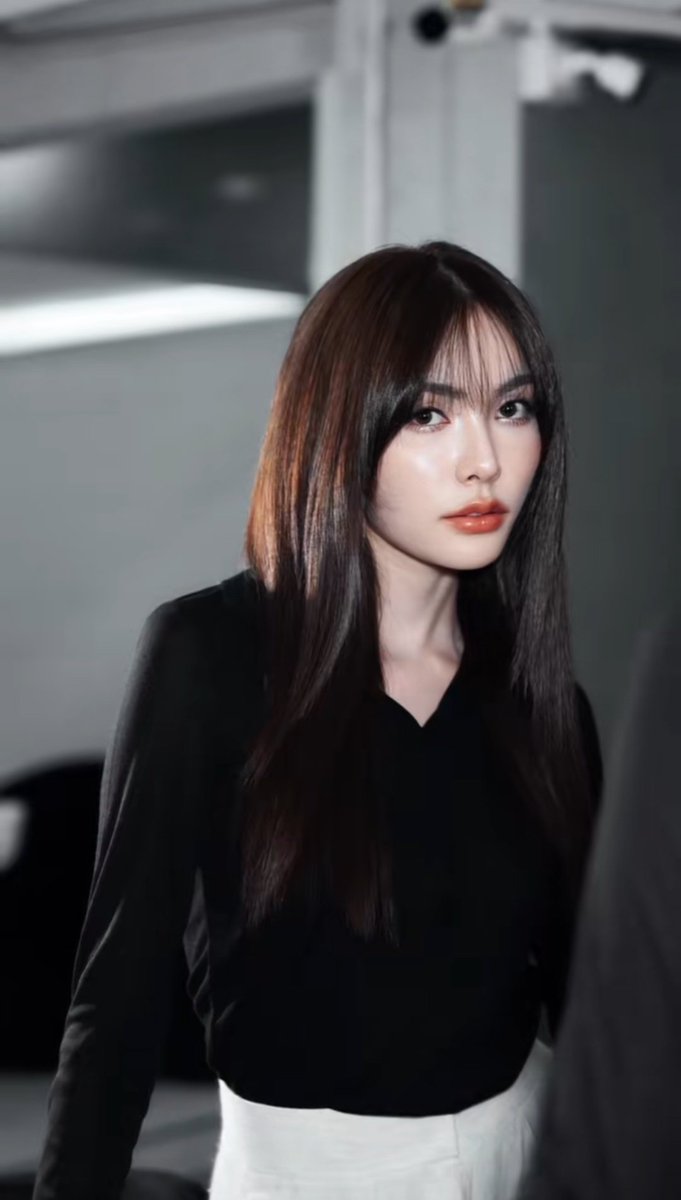 smile_of_youu21's tweet image. เหมือนนักธุรกิจสาวไฟแรงมิสแกรนด์กรุ๊ป แอร้ยสเปค #ชาล็อตออสติน