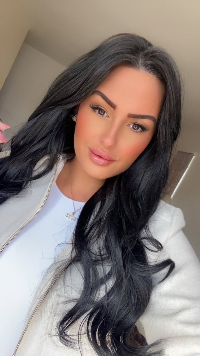 Follow Mistress <a href="/MeganMae2711/">Mistress Megan Mae</a> 😈

#sillyslave 🤪
#SillyTributeTeam 🏆