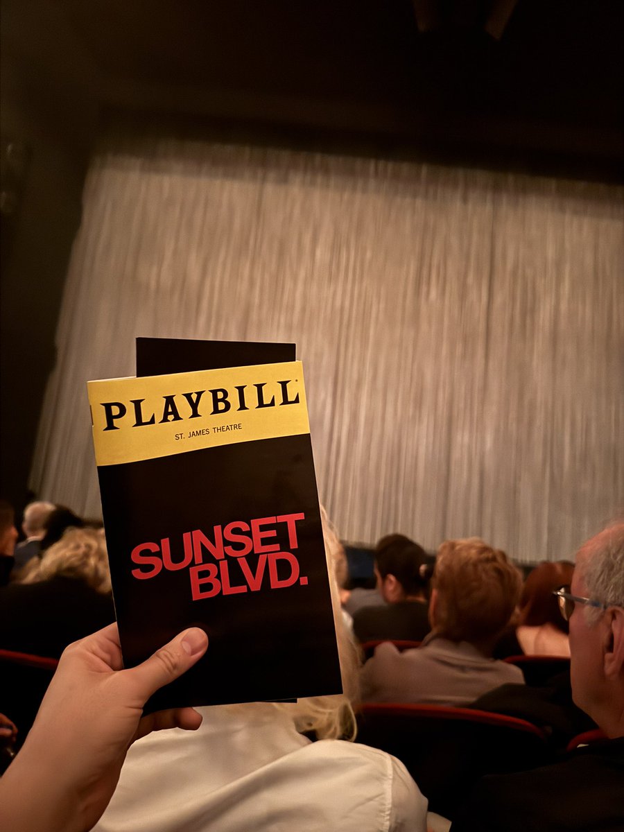 JessicaPeruDrag's tweet photo. Help🚨 Isaac and I are addicted to seeing SUNSET BLVD. Hard to even call this a revival. This is something brand new (a cinematic hallucination on stage) 3rd time seeing this luminous production. Scherzinger’s performance is ravenous, the whole show is just, so freaking cool https://t.co/bqEem7zThY