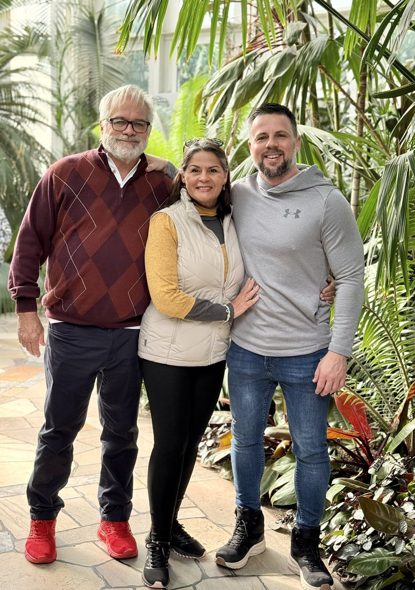 LorenzoDuarte's tweet photo. No hay nada Que disfrute más que estar con mi familia🫶🏻 feliz domingo ✍🏻 https://t.co/7qIOzOLIG8
