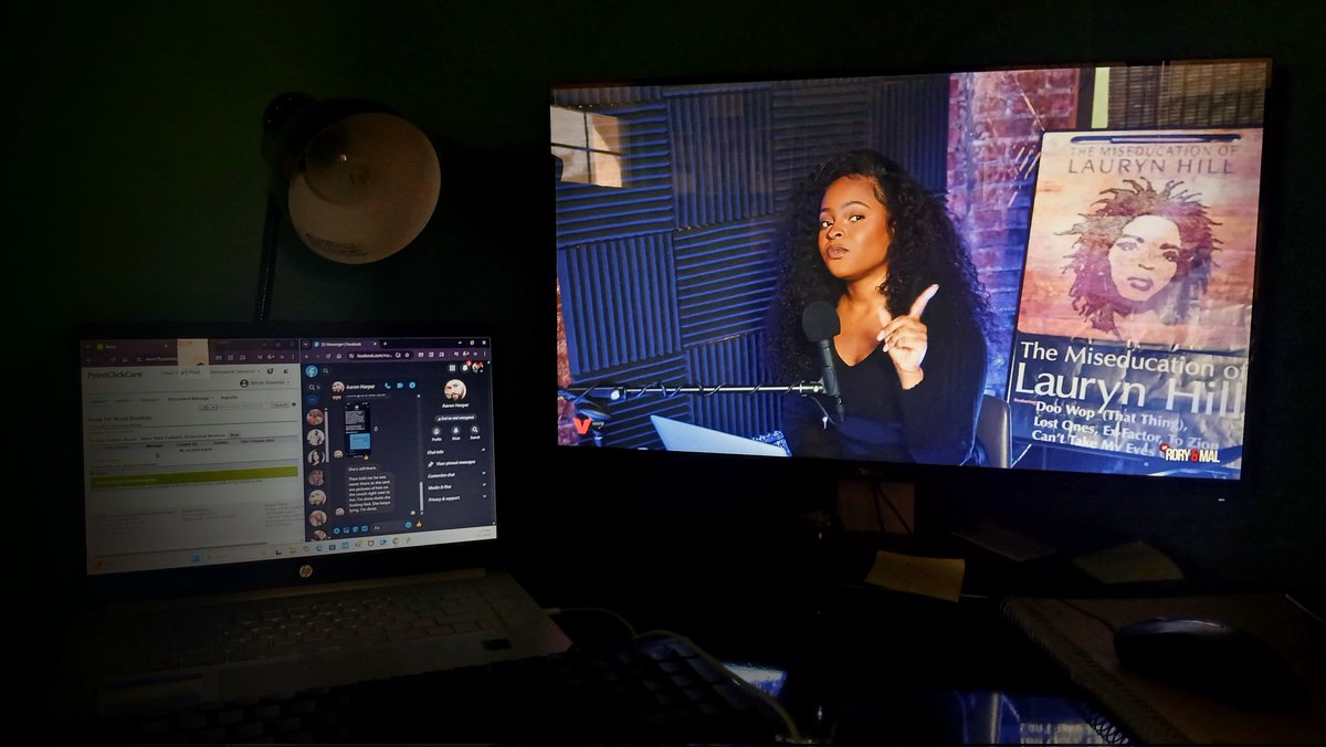 Kelevra702's tweet photo. I WAS TRYING TO GET SOME WORK DONE AT THE HOME OFFICE BUT @Demaaaris DISTRACTING ME AND SHIT..... https://t.co/L6PQK6ZcDw