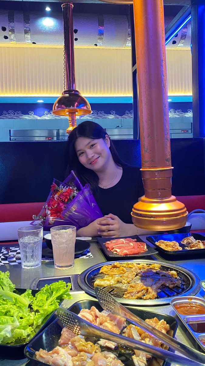 shanellanteroo's tweet photo. You never failed to make me feel happy always, thank you so much langga!💌 @sh https://t.co/RZq4cRNiBF