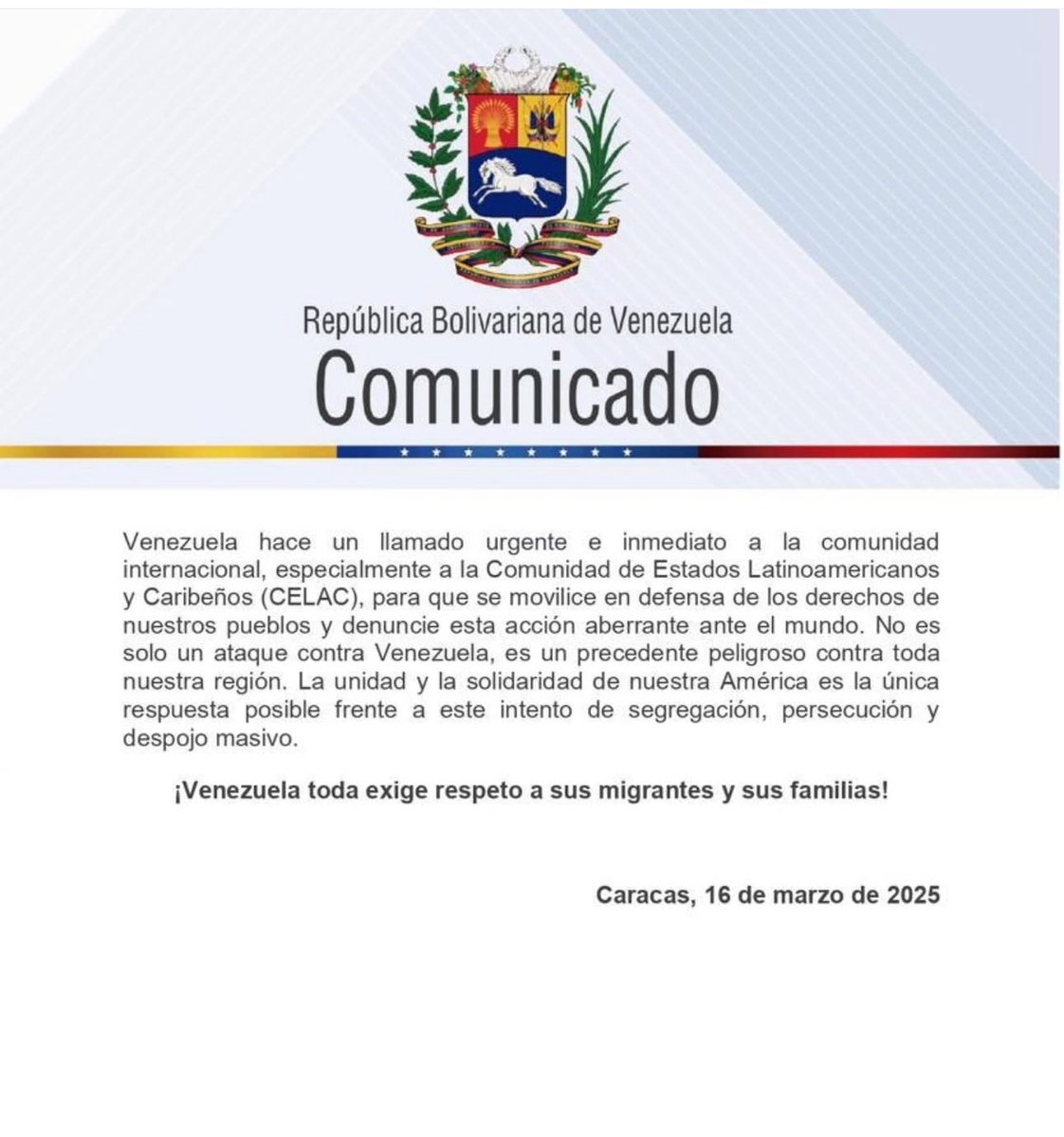 madeleintlSUR's tweet photo. #URGENTE #PorSiNoLoViste

 Este es el comunicado del Gobierno de Venezuela donde rechaza contundentemente la aplicación  de la ley de Enemigos Extranjeros a los migrantes venezolanos. 

238 fueron trasladados desde EEUU a la cárcel de máxima seguridad de El Salvador y los vinculan con el inexistente Tren de Aragua. 

En los primeros 3 aviones que llegaron de EEUU a Venezuela no había ninguno de los migrantes, ni con antecedentes del Tren de Aragua, ni tampoco penales, solo 15 tenían alguna cuenta con la justicia. 

En clave lo que dijo la cancillería:

1. Invoca a la CELAC para hacer respetar el derecho internacional y los derechos humanos. 

2. Venezuela acudirá a todos los organismos multilaterales para denunciar esta atrocidad que crea un precedente peligroso contra los migrantes de cualquier nacionalidad. 

3. Los migrantes venezolanos fueron utilizados políticamente por la ultra derecha venezolana. María Corina Machado los citó una y otra vez como parte de la campaña presidencial de Edmundo González, prometiendo que los iba a unir con sus familias.