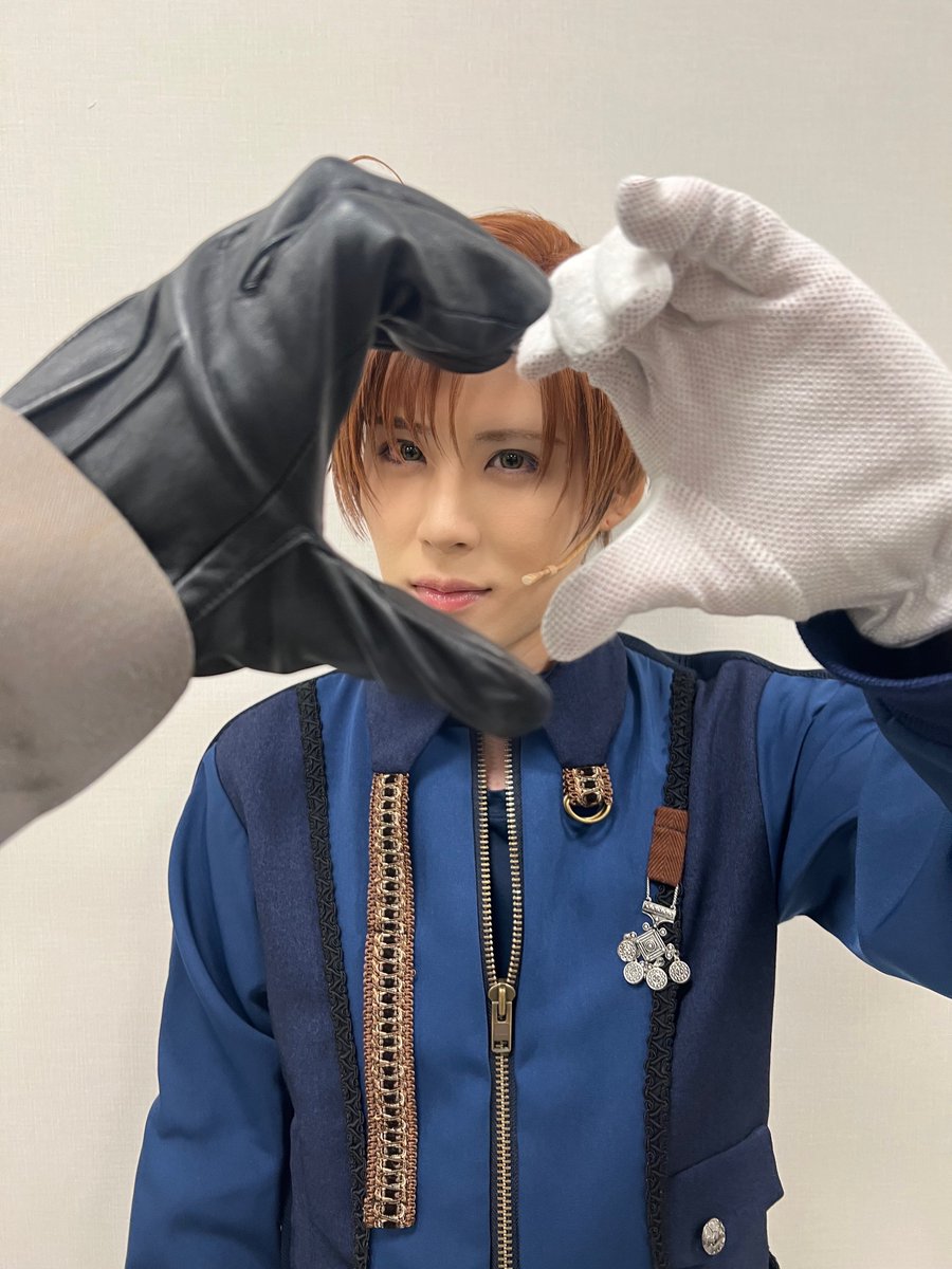 official_yuta14's tweet photo. ロマーノ

ヴェネチアーノ

誕生日おめでとう🎁

今年も祝えて嬉しいよ。

また兄弟で。

#伊兄弟生誕祭2025 https://t.co/KGdmc5V20g