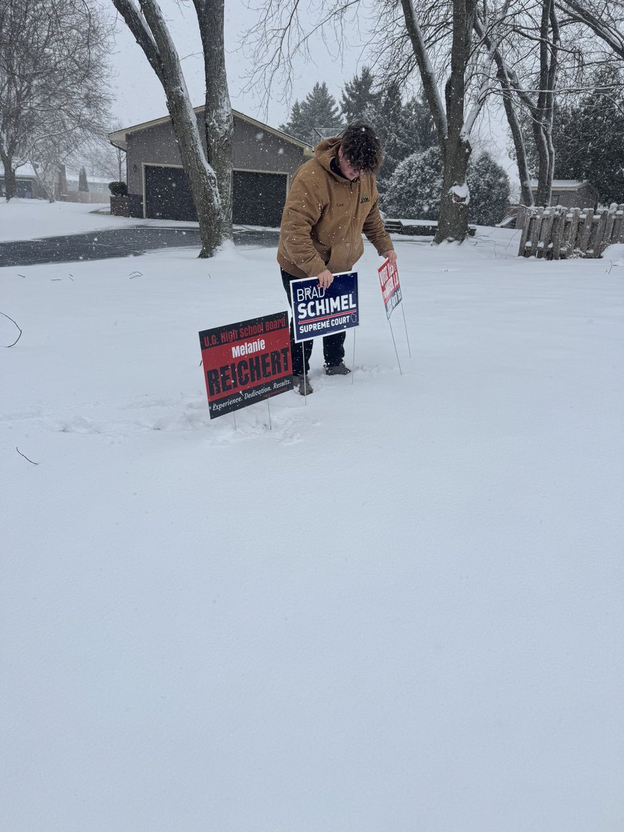 After a successful Lincoln Day Dinner, <a href="/RacineGOP/">RacineGOP</a> members are still putting in the hard work this morning by placing signs around the county! This snow isn’t stopping these patriots from spreading the word about <a href="/TeamSchimel/">Team Schimel</a> <a href="/KinserforWI/">Brittany Kinser for WI Kids</a> #VoteYes 💪🏻🇺🇸
