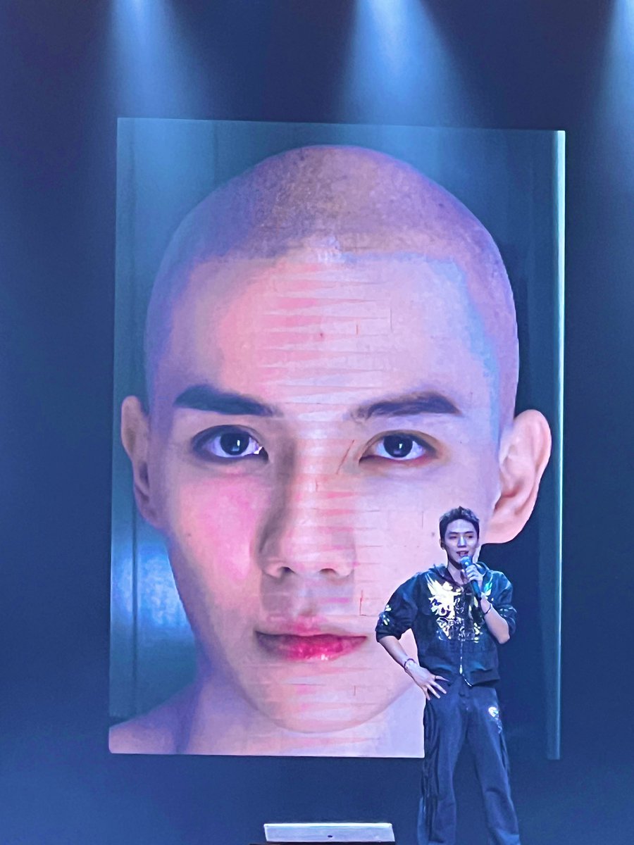 mamazamie's tweet photo. Seeing you, all the hard work and grievances are forgotten. Let's meet again next time! 💚
Happy Birth Day 20250316 🎂💚
#Luoyizhou25thBirthday
#หลัวอีโจว 
#LuoYizhou 
#罗一舟 https://t.co/nJ3slXoT1w