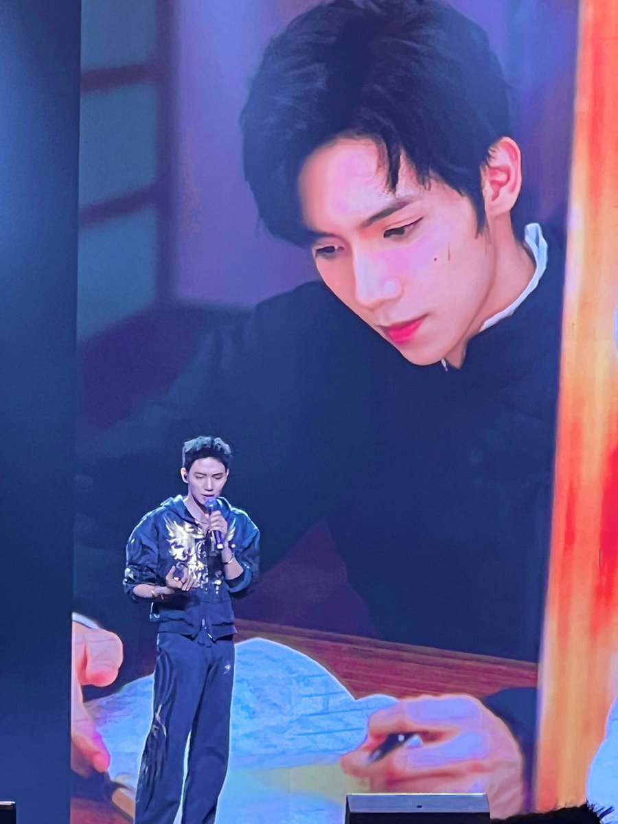 mamazamie's tweet photo. Seeing you, all the hard work and grievances are forgotten. Let's meet again next time! 💚
Happy Birth Day 20250316 🎂💚
#Luoyizhou25thBirthday
#หลัวอีโจว 
#LuoYizhou 
#罗一舟 https://t.co/nJ3slXoT1w