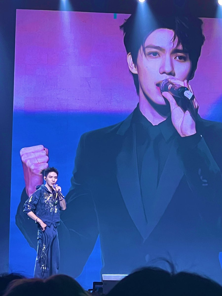 Seeing you, all the hard work and grievances are forgotten. Let's meet again next time! 💚
Happy Birth Day 20250316 🎂💚
#Luoyizhou25thBirthday
#หลัวอีโจว 
#LuoYizhou 
#罗一舟