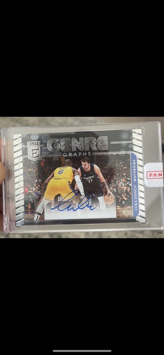 This is one of my favorite cards from my collection. This pic goes hard 🔥👀 <a href="/PaniniAmerica/">Panini America</a> 

#Luka #Doncic #LeBron #NBA #Panini #basketball #TradingCards #lakers #mavs
