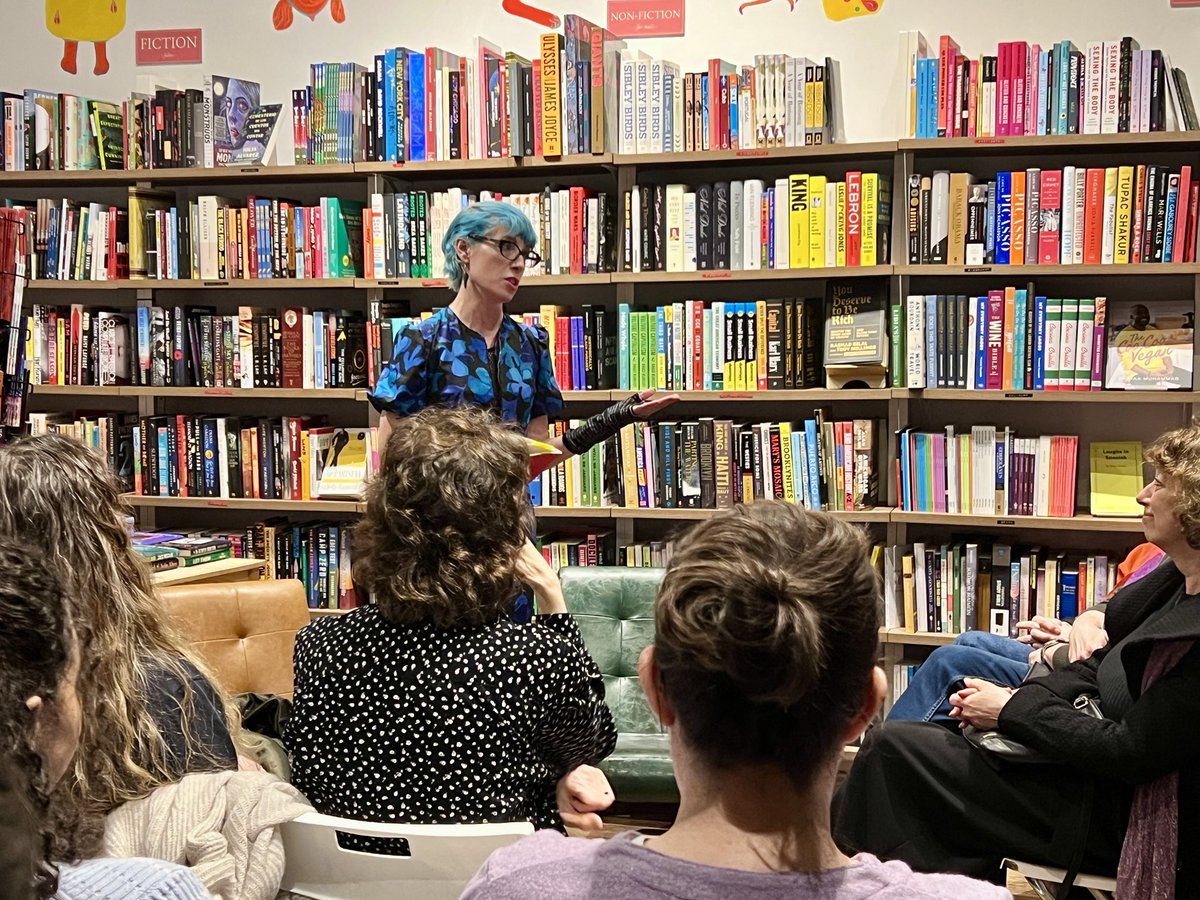 Reckless_Edit's tweet photo. Last night’s Brooklyn reading at Taylor & Co was both intimate and delightfully unpretentious. Bookstore owner Andrew Colarusso, also a poet, let us hang well into the night. Such a gift of an evening! #poetry #localbookstore #brooklyn #DitmasPark https://t.co/lH6A8FyZLY