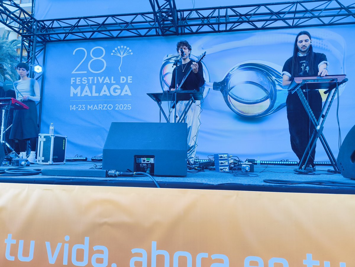 MAFIZ Málaga Festival Industry Zone (@mafizmalaga) on Twitter photo La última actuación de la tarde en #LaVilladelMar 🌊 corre a cargo de <a href="/cristalino__/">CRISTALINO</a>. El artista andaluz, nacido en Almería y criado en Granada, trae la música en directo a la playa de la Malagueta 🏖️ La última actuación de la tarde en #LaVilladelMar 🌊 corre a cargo de <a href="/cristalino__/">CRISTALINO</a>. El artista andaluz, nacido en Almería y criado en Granada, trae la música en directo a la playa de la Malagueta 🏖️