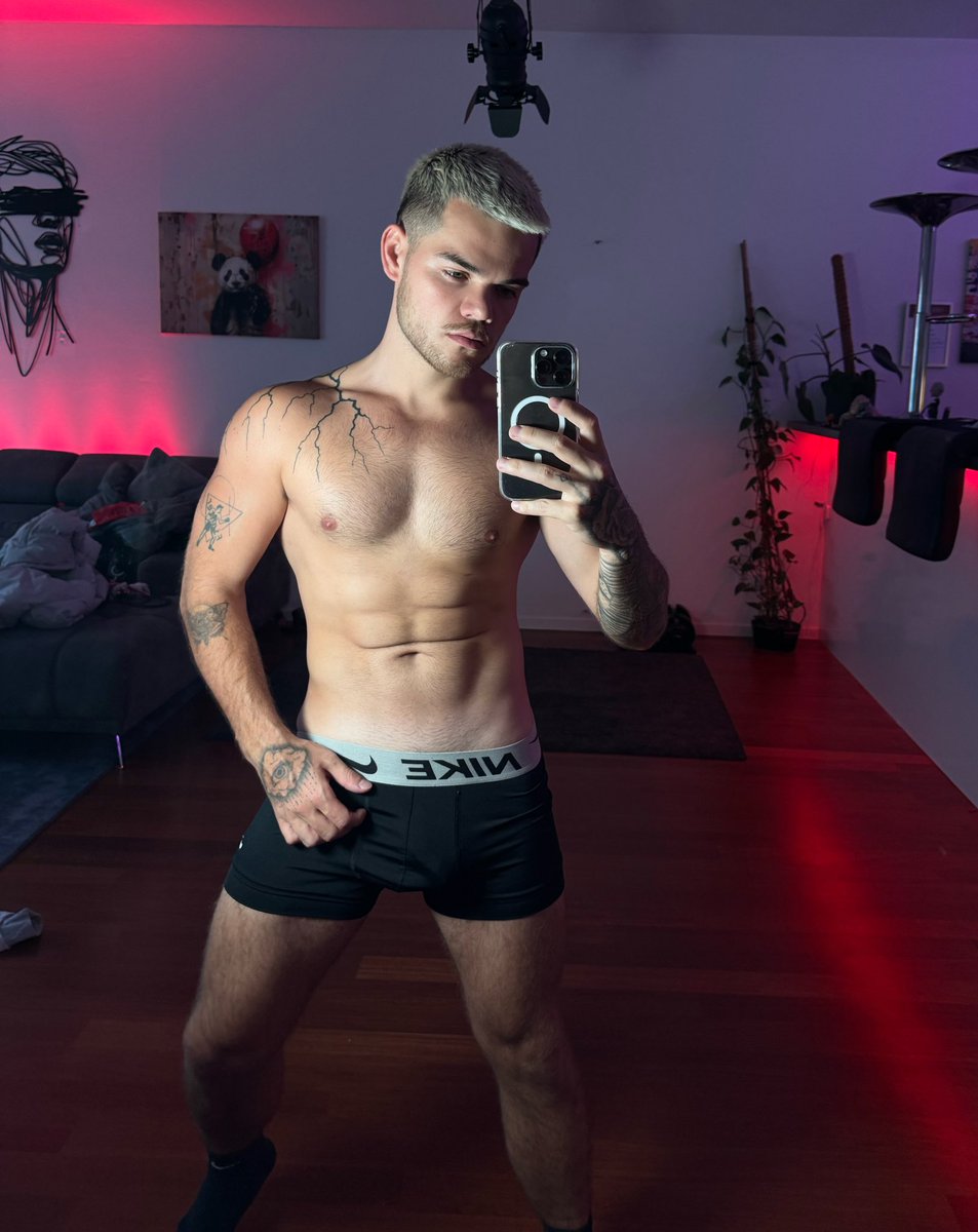 Master On Twinks 😈🖤⛓️ tweet media