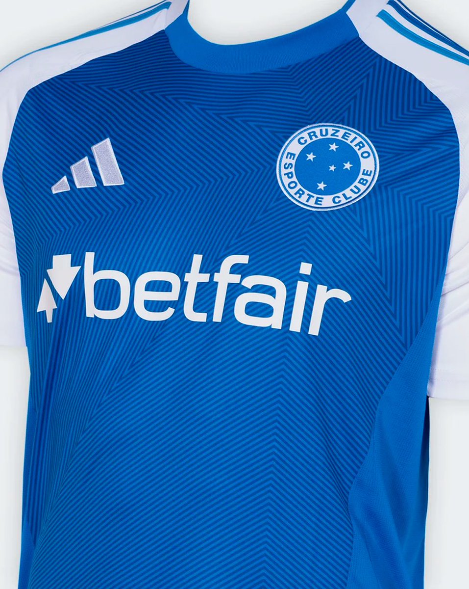 História escrita nos detalhes! 📜

Do tecido ao escudo, cada elemento dessa camisa carrega a tradição e a grandeza do Cruzeiro. Um manto feito para quem vibra, apoia e vive a Nação Azul! 💙🌟

👉 Vista a paixão! Garanta agora: tinyurl.com/CamisaHome-Cru…