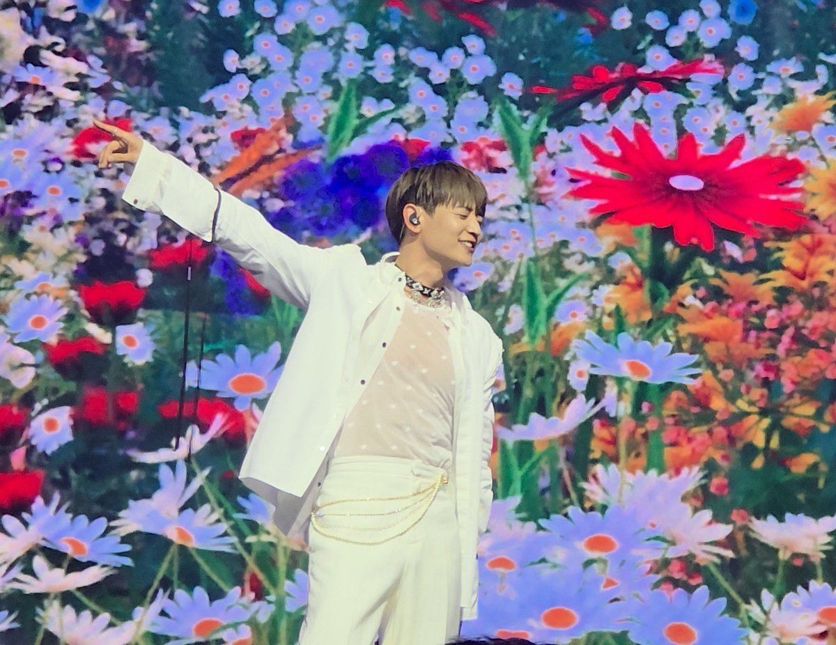 delisyus's tweet photo. #ChoiMinho was the #KingOfMesh in his awtfits at #MEANOFMYFIRST_MANILA
love you #Minho https://t.co/xL2i8R2rh0